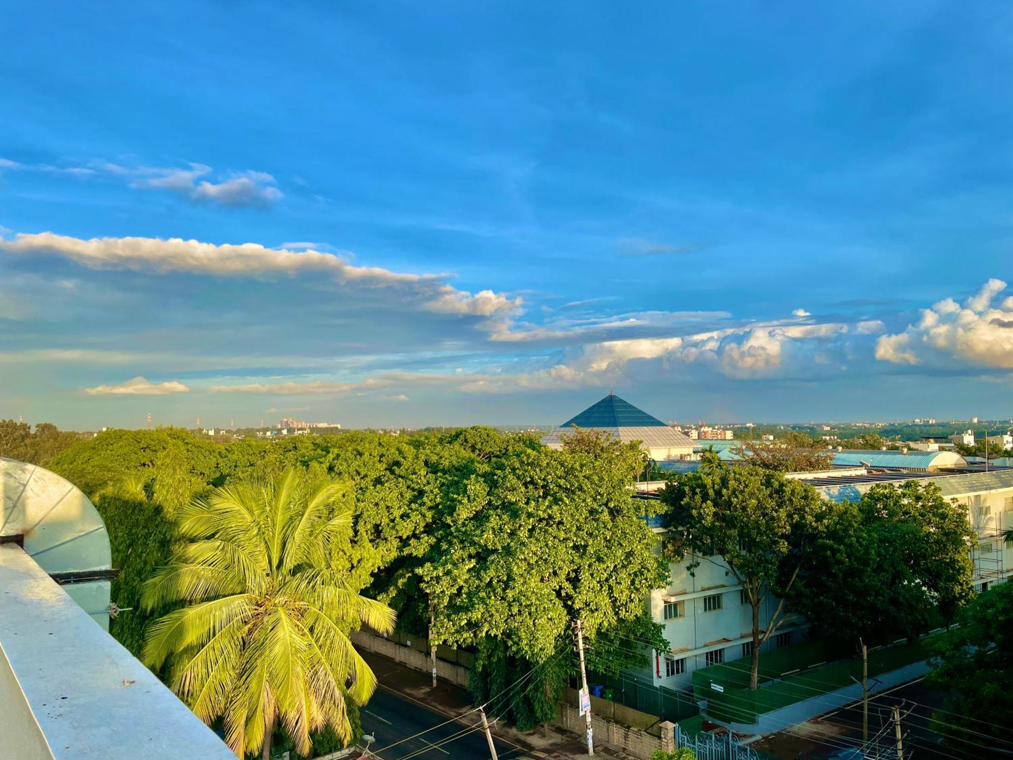 Aura By Agira Hotels Yelahanka Bagian luar foto