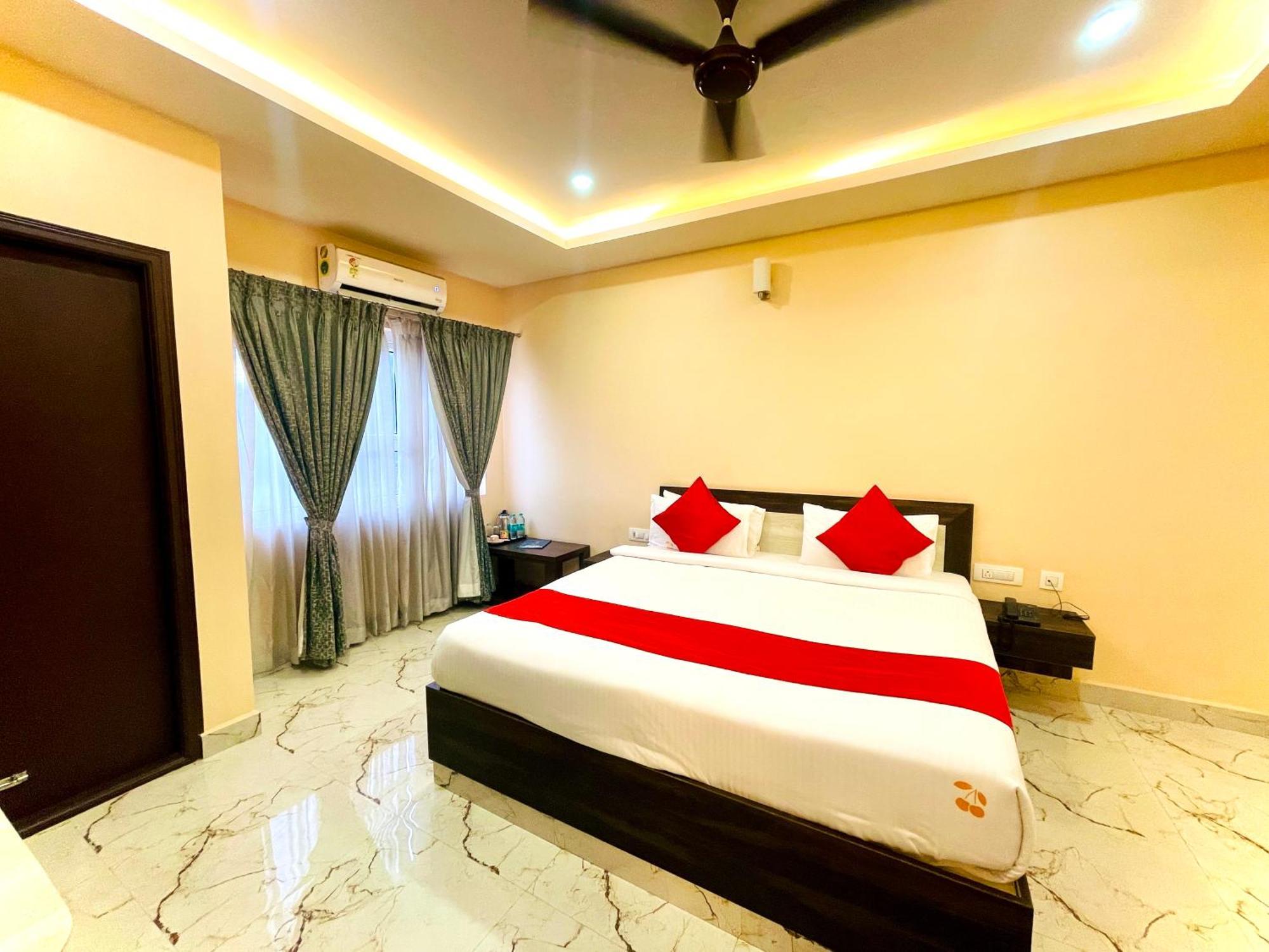 Aura By Agira Hotels Yelahanka Bagian luar foto